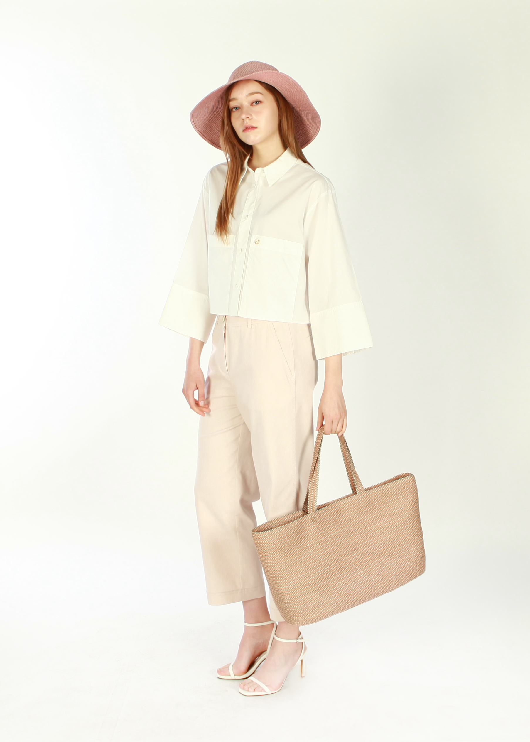 밑단 절개 포인트 팬츠(I8M2PT03)