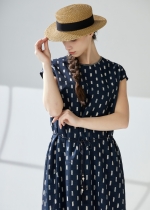 주얼리 넥장식 슬리브리스 플레어 원피스(I9M2OP07)