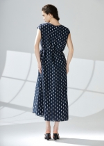 주얼리 넥장식 슬리브리스 플레어 원피스(I9M2OP07)