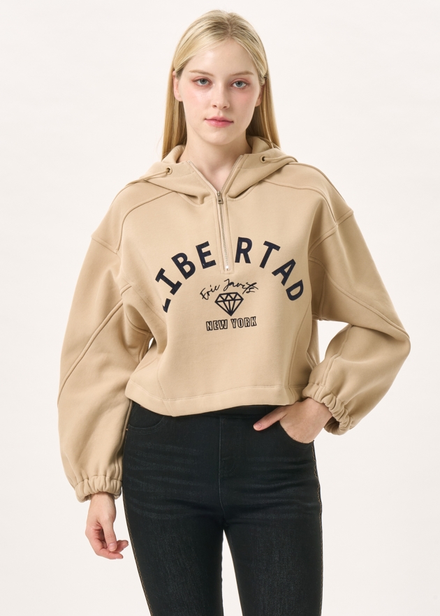 크롭 레터링 포인트 후드 (I9W4TH02)