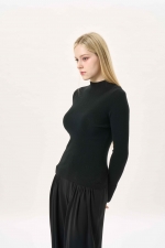 소매 버튼 하이넥 니트 (I9W3KT73)