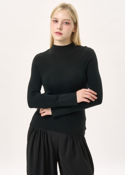 소매 버튼 하이넥 니트 (I9W3KT73)