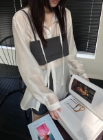 [107] 시스루 실키블라우스