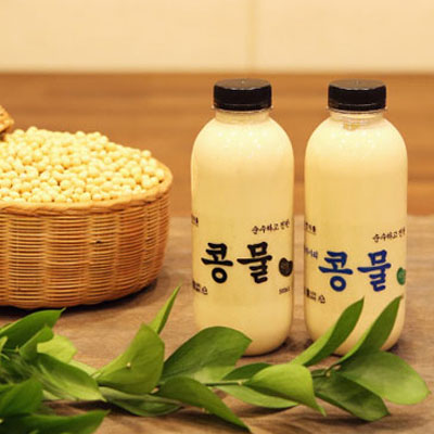 [순하고 진한콩물] 맷돌로 직접 갈아 만든 순진콩물 '백태콩물+우뭇콩물'