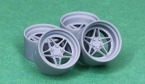 [사전 예약] 24P219 1/24 19 inch fifteen52 Dkubus