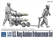 [사전 예약] R65-35 1/35 US Navy Aviation Ordnanceman Set *Missile Cart (1pcs) *AGM-114 (4pcs)*decal