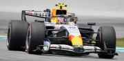 [사전 예약-정말 빨리 소진됩니다-11월] 20F26N0306Rd16 1/20 Racing Bulls VCARB Team Bahrain GP in Malaysia 2026 Lawson, Hadjar