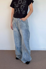 [unisex]프론트 절개 스티치 캣워싱 와이드 데님