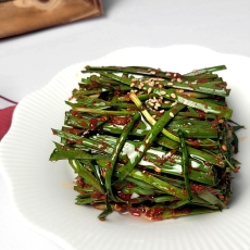 30년 전통 특품 부추김치 1kg 국내산 재료 100% 당일 제조 정구지 별미김치