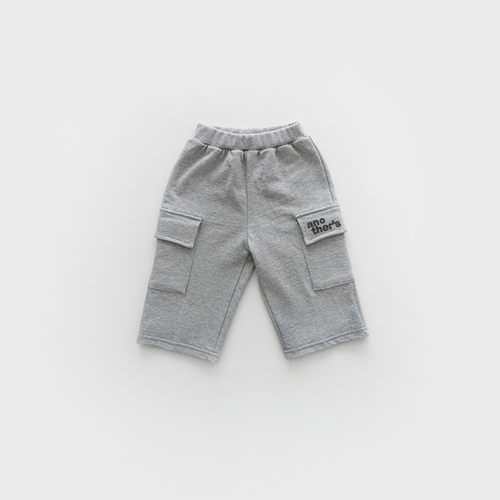 그레이카고팬츠