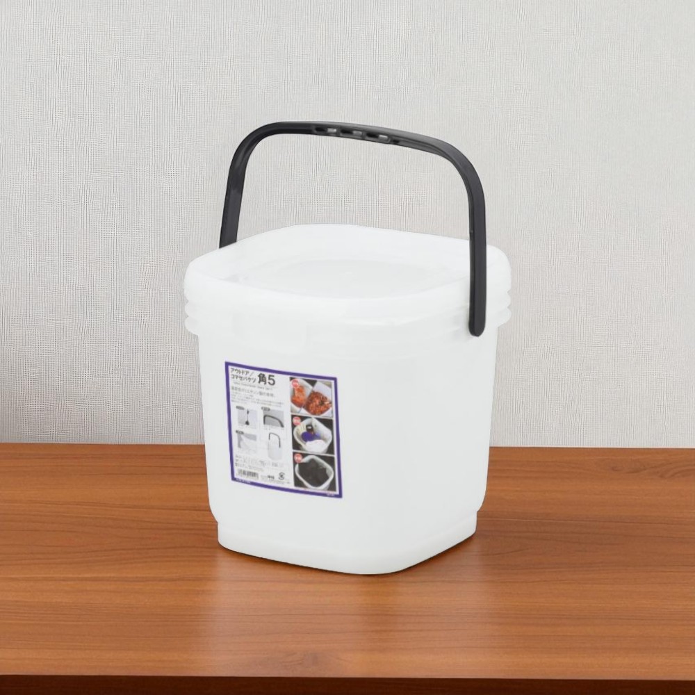 일본 신와 코마세 바케스 밀폐형 사각 플라스틱 밑밥통 5L