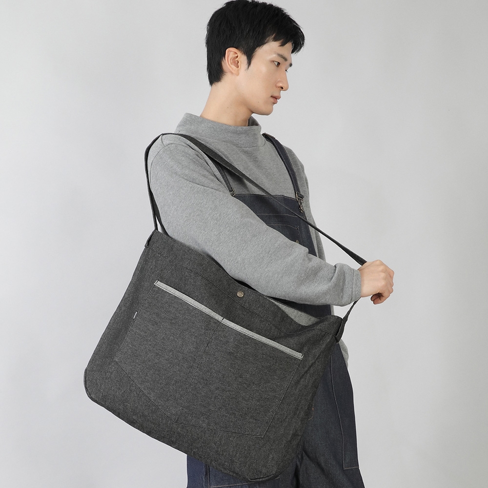 라운드 볼륨 펜타곤포켓 크로스 에코백 RVP-150 데님 블랙