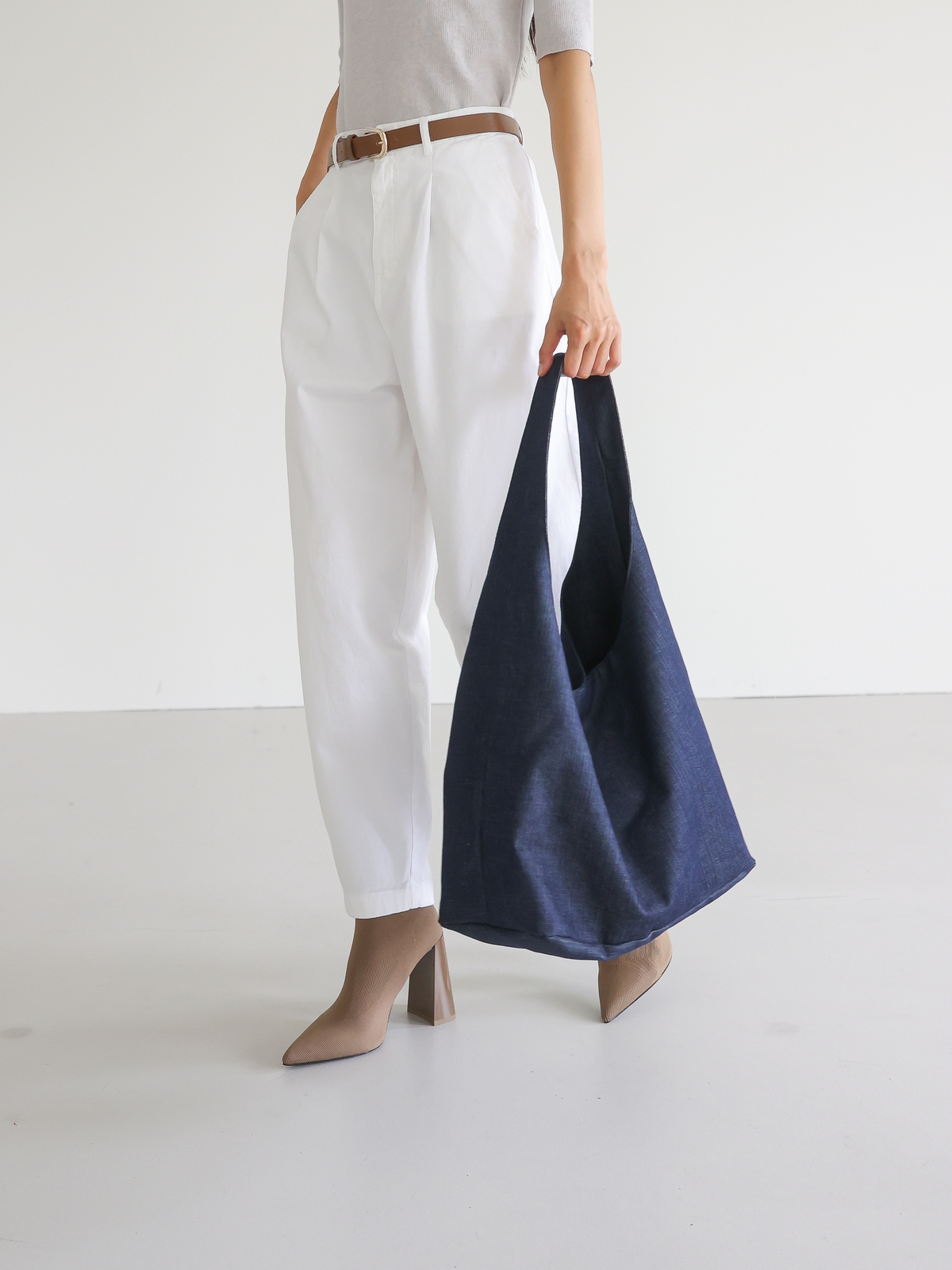 Roa Denim Hobobag Medium 로아 데님 호보백 미디움