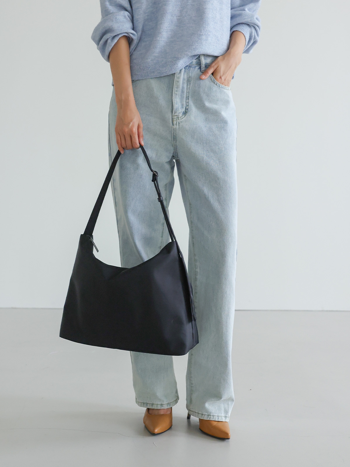 Kooni 2size Nylon Shoulder Crossbodybag 쿠니 나일론 숄더 크로스백