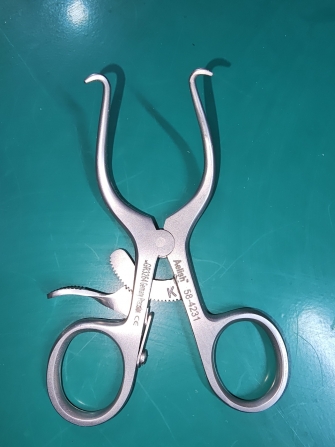 RETRACTORS(GELPI)-9cm