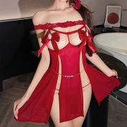 브로치 오프숄더 슬립