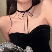 벨벳 슬림리본 초커