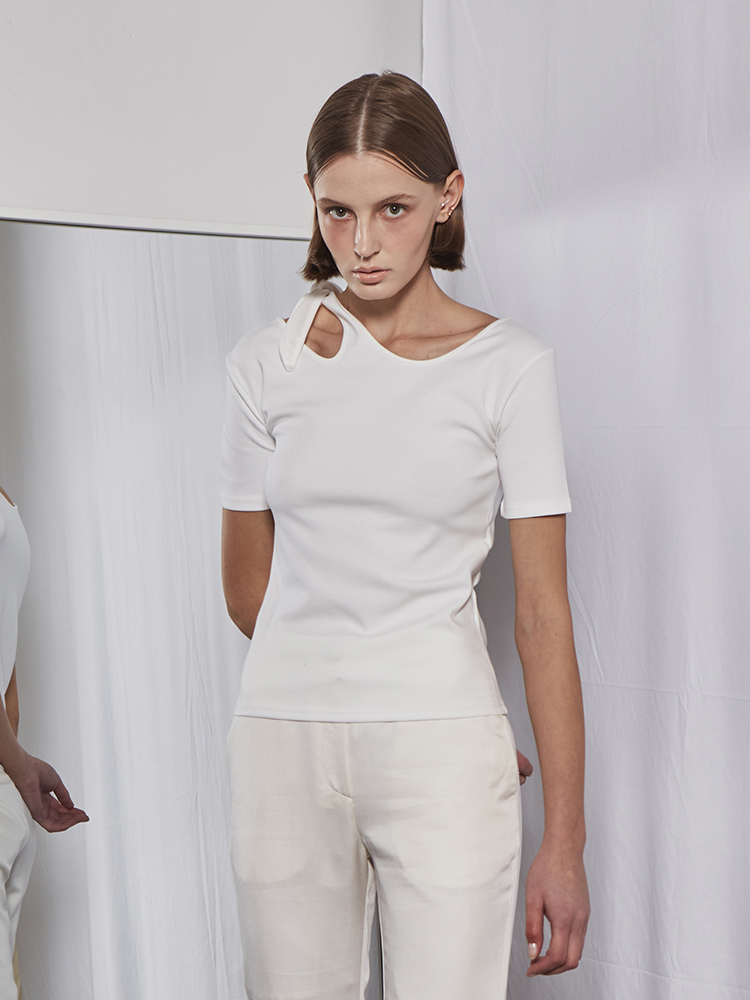 Shoulder Ribbon T-shirt (White)