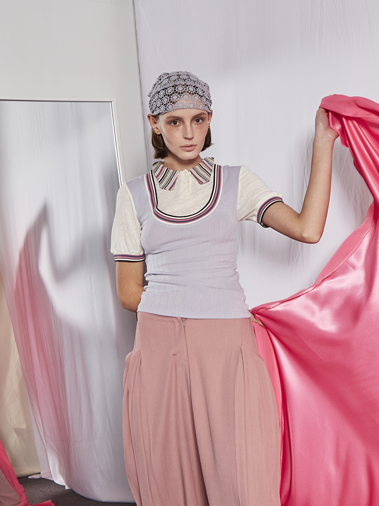 Stripe Pattern Collar T-shirt