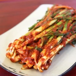 톡톡 터지는 파김치