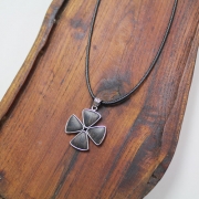침향 크로바 목걸이(은테) (약5g) - 침수