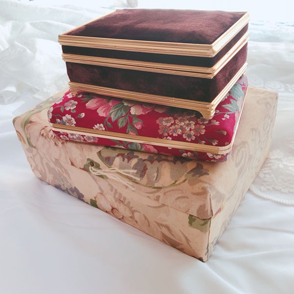 vintage jewelry boxes