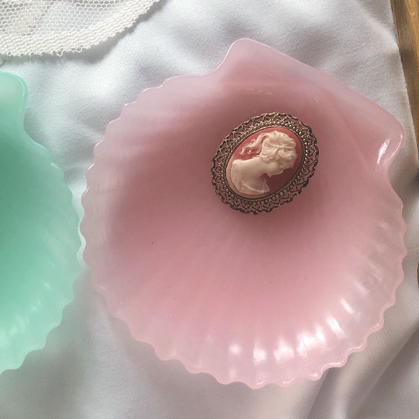 vintage pink cameo brooch