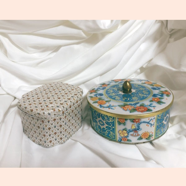 vintage flower tin cases