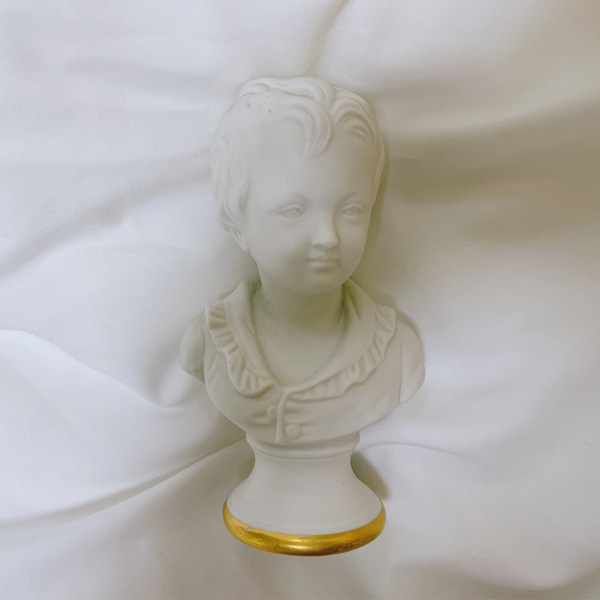 vintage children mini statue 2