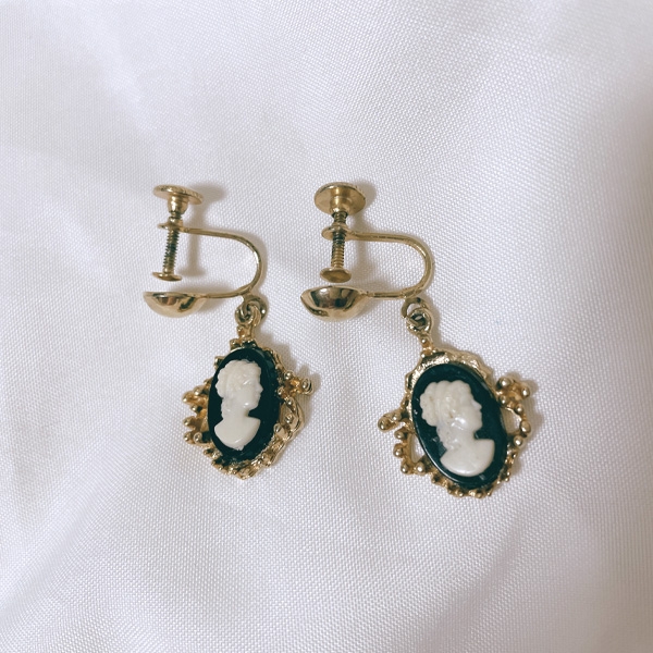 vintage black cameo earrings