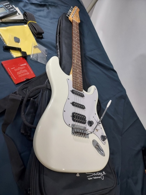 깨끗한 스윙 s-3se 입문용 일렉기타