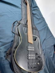 콜트 ch4 , 2험버커 알리코 프리앰프 베이스