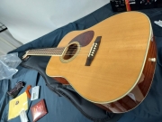 신품 수준의 깨끗한 국내제조 콜트 어스 200 탑백 솔리드 통기타