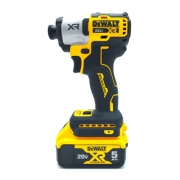 충전임팩트드라이버(20V/5.0Ah) DEWALT DCF 845P2