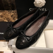 카프스킨 퀄팅 플랫 슈즈 (34~41)