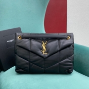 루루 푸퍼 미디엄 체인 숄더백 (33&times;24)