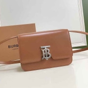 TB 모노그램 스몰 숄더백 (21&times;16&times;6)