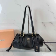 조이 숄더백 (32×16×10.5)