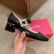 비브 버클 스트랩 샌들 (34-40) 4.5cm
