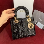페이던트 Lady Dior 미니백 20
