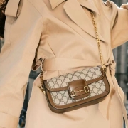 홀스빗 1955 체인 숄더백 24&times;13