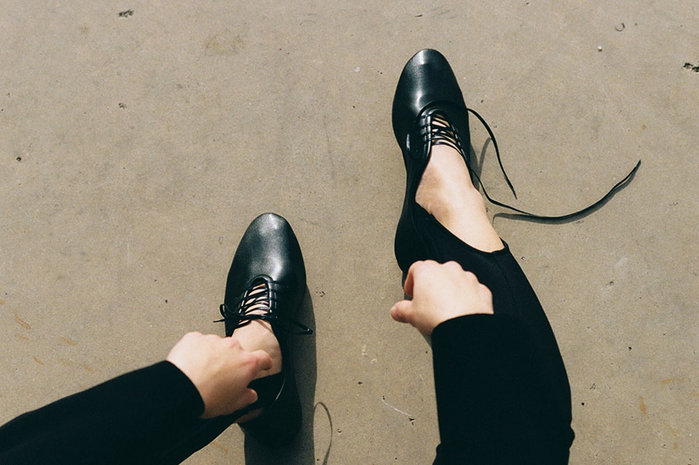 Mateo Lace-up Flats (2 colors)