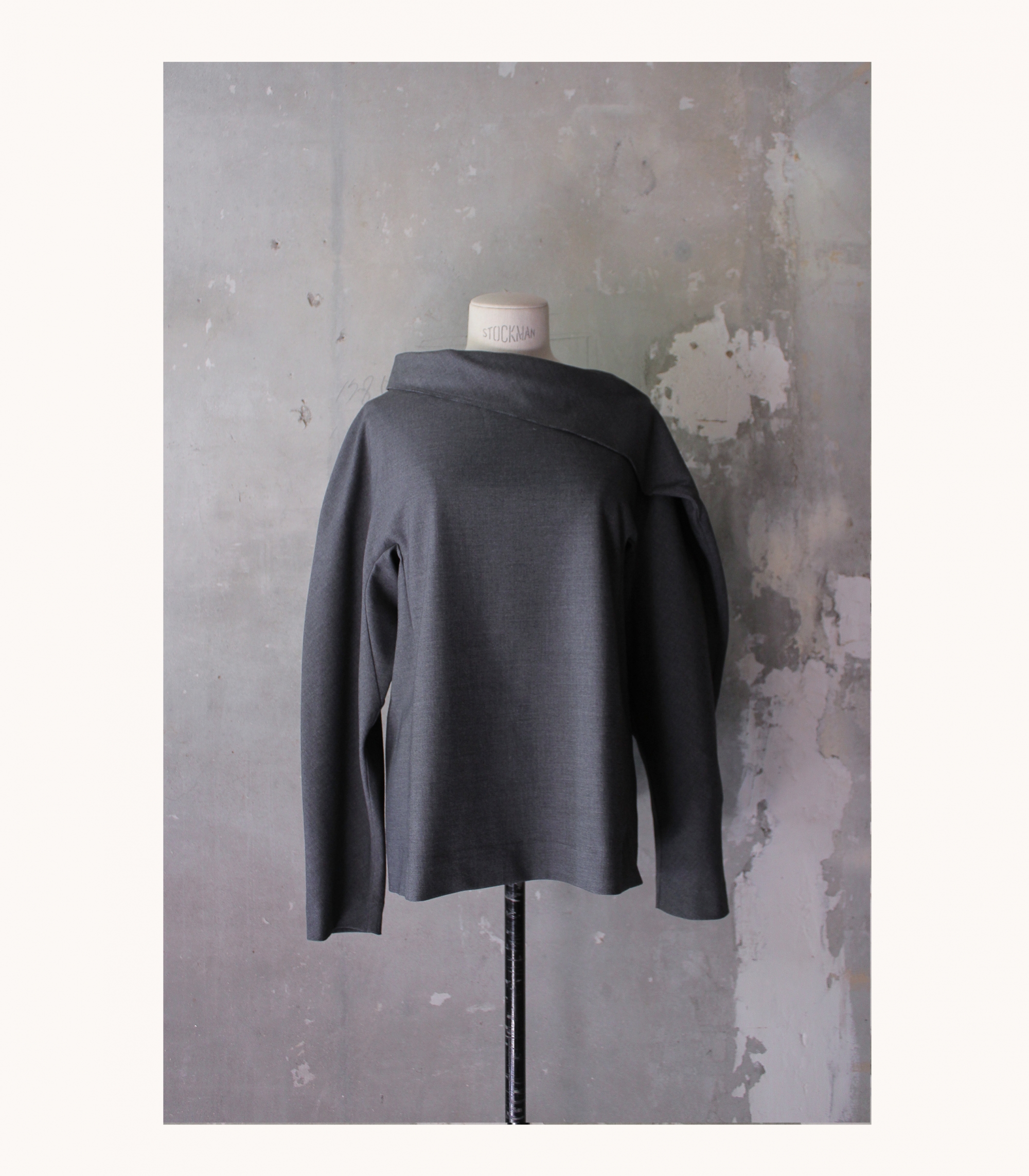 Pullover Volume Blouse (2colors) Pullover Volume Blouse (2colors)