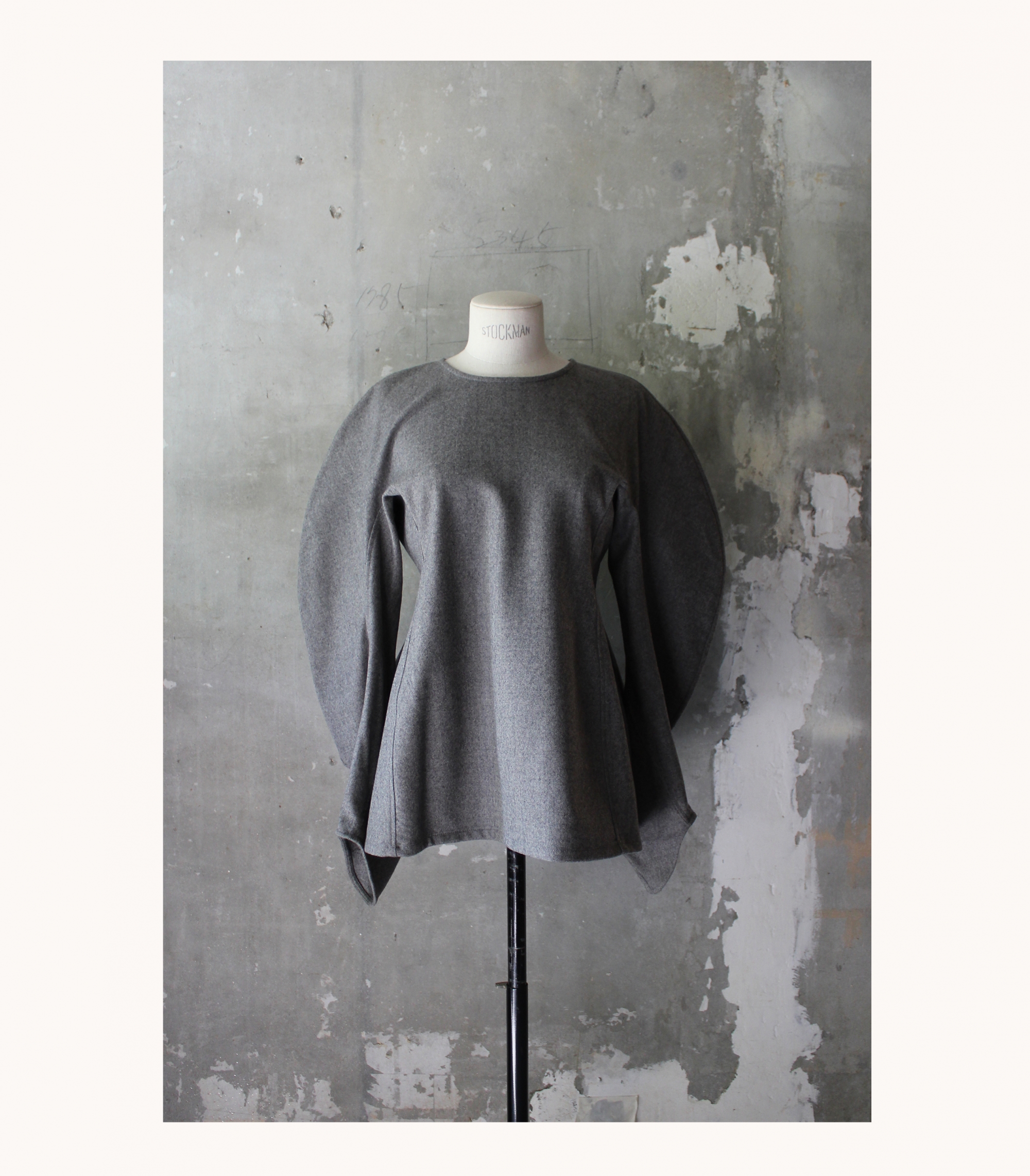 Circle Flare Blouse (2colors)