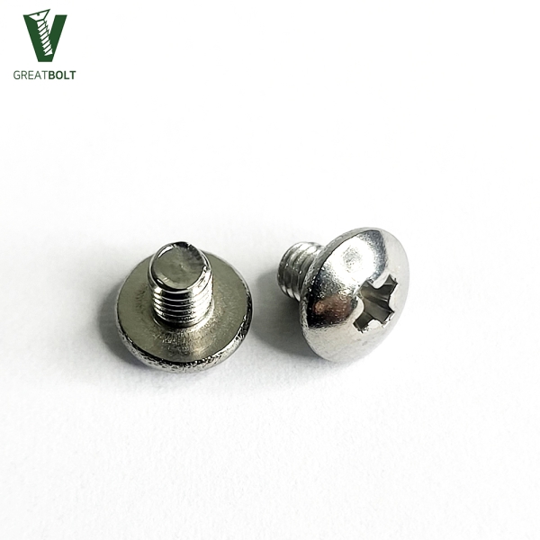 2000개 스텐 트러스 십자볼트 M3 4mm 304