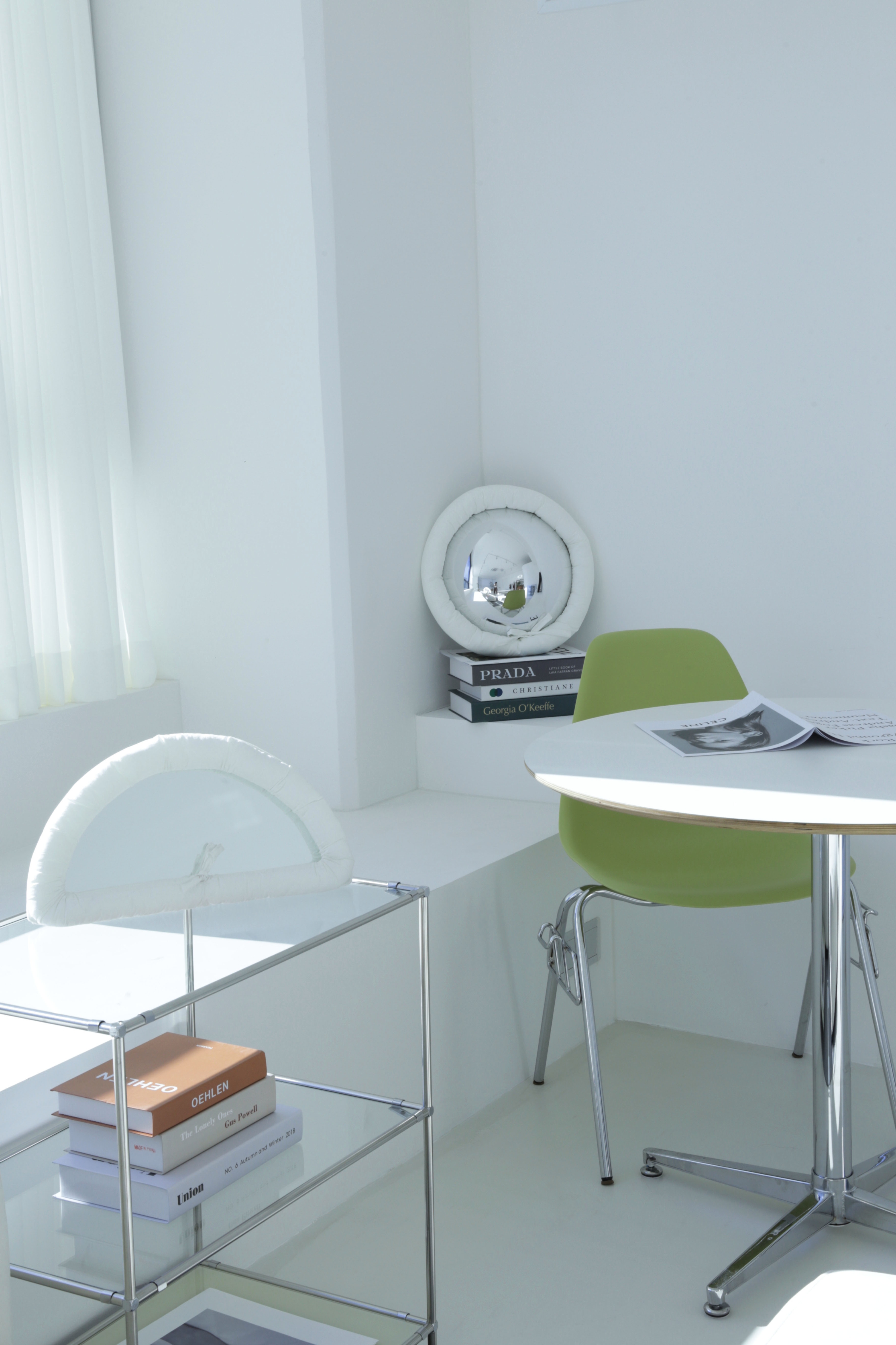 White cushion mirror