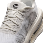 [NIKE] 나이키 보메로 프리미엄 ESS (여)