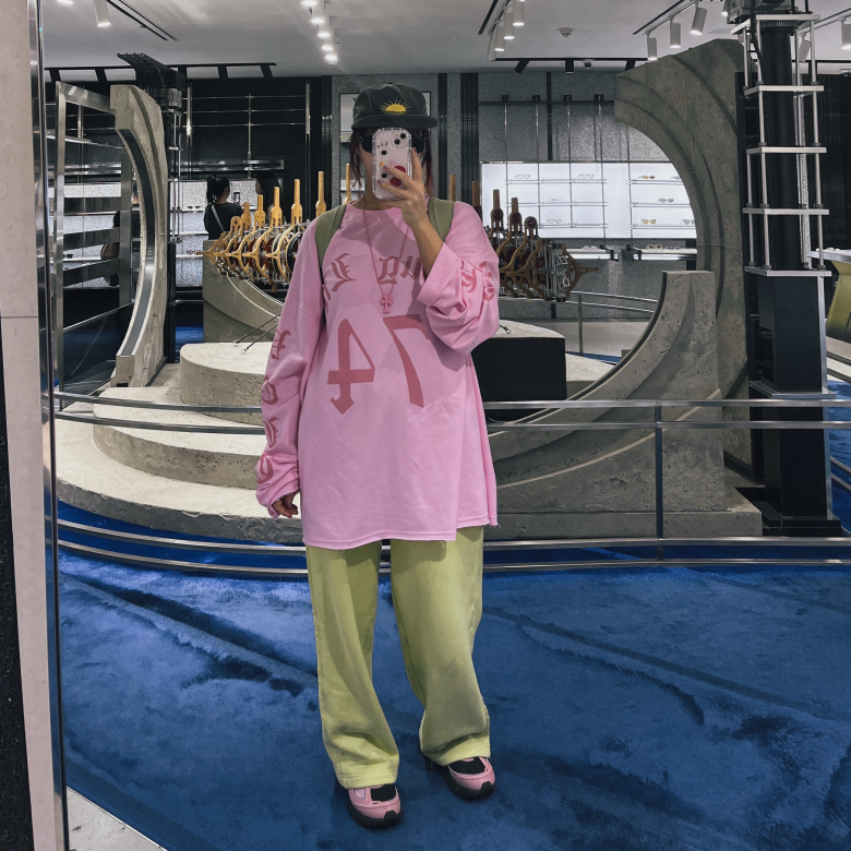 [UNISEX]남녀공용 오버핏 74레터링 티셔츠[사계절/오버핏/커플룩추천]