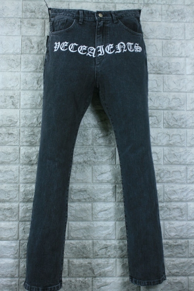 VETEMENTS 베트멍 흑청 자수 스트레이트 일자핏 (허리 30, 키179이하) - a814 VETEMENTS 베트멍 흑청 자수 스트레이트 일자핏 (허리 30, 키179이하) - a814