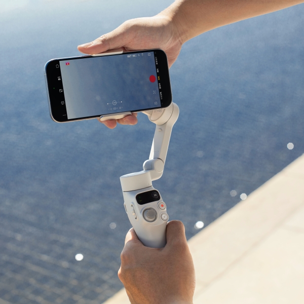 DJI Osmo Mobile 7 짐벌